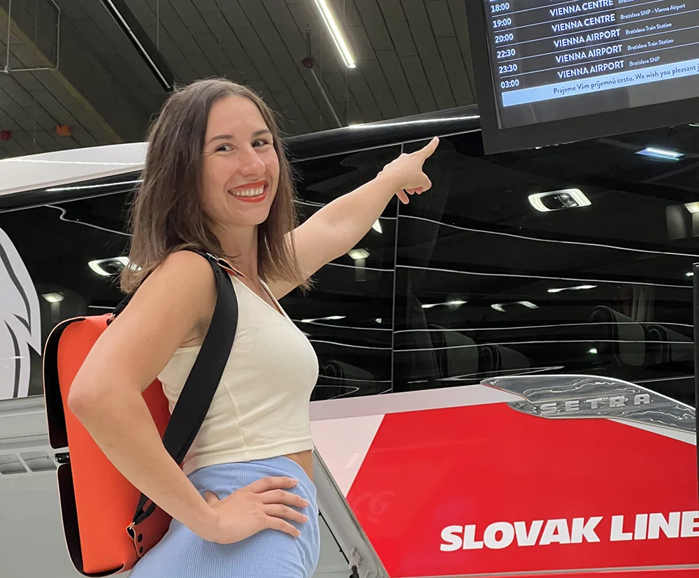Cestuješ na letisko Schwechat alebo do Viedne so Slovak Lines? Svoje auto pohodlne zaparkuješ na Nivách